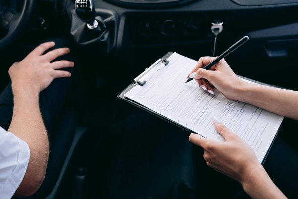 Les secrets pour comparer vos devis d'assurance auto efficacement